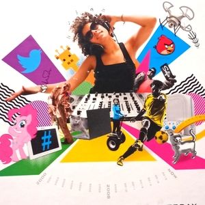 TRIVIA PURSUIT TEAM GAME 2000s THEME